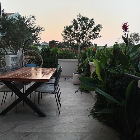 Seaview Holiday Apartments, Ventura Nin Eksteriør bilde