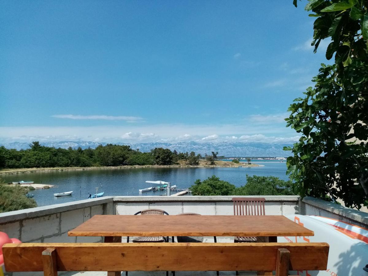 Seaview Holiday Apartments, Ventura Nin Eksteriør bilde
